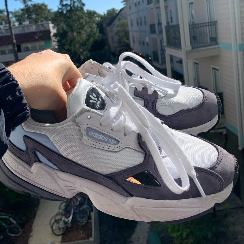ADIDAS FALCON SNEAKER